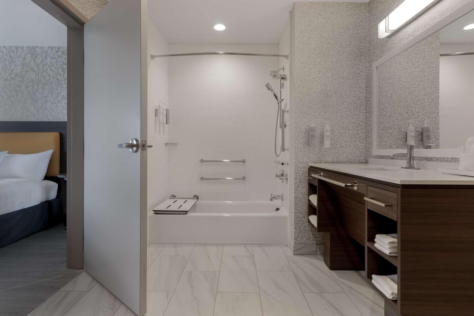 Home2 Suites By Hilton كوكومو المظهر الخارجي الصورة