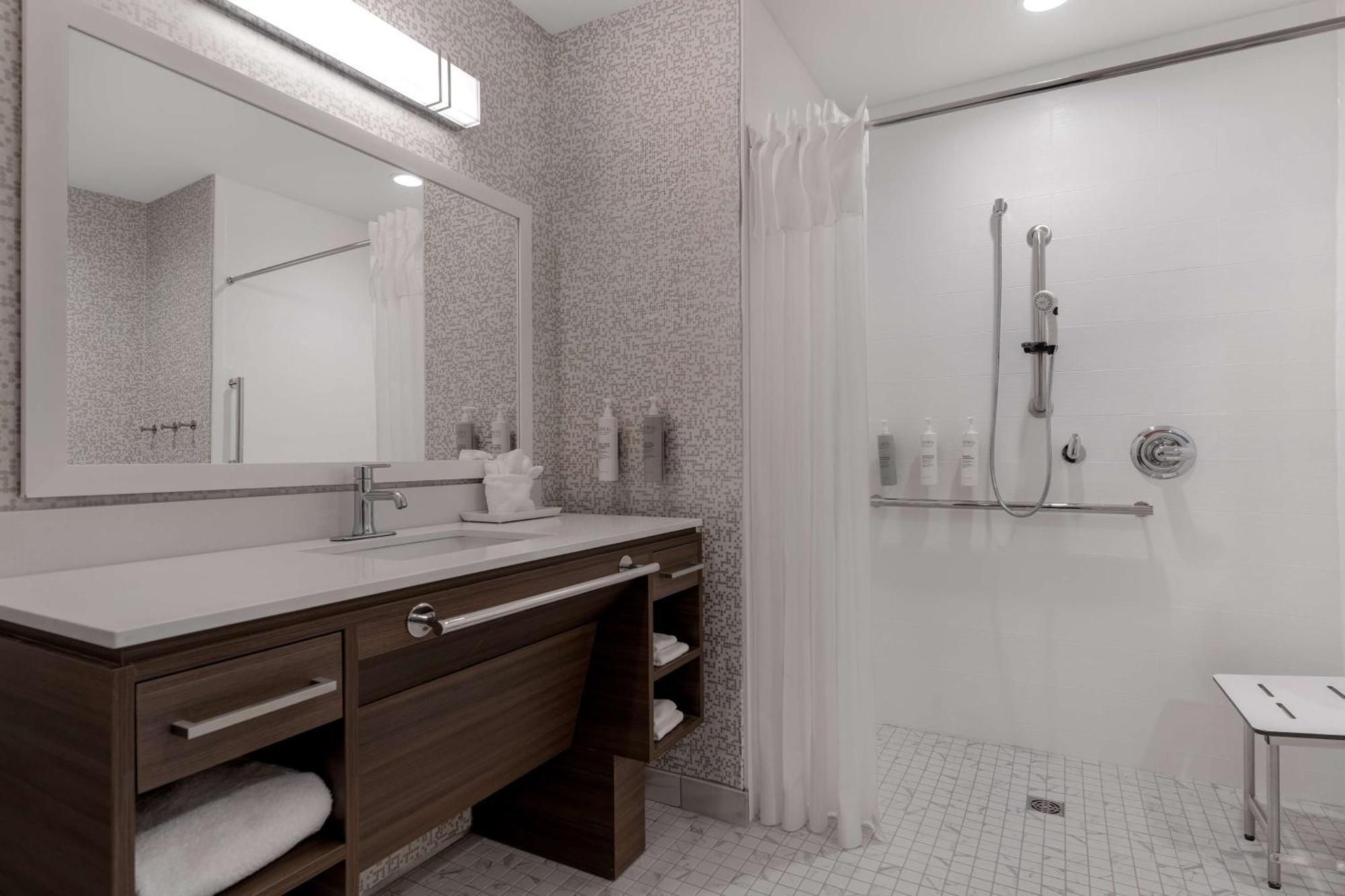 Home2 Suites By Hilton كوكومو المظهر الخارجي الصورة